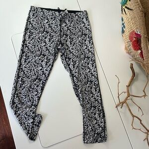 Nike Leggings Medium Gently Used